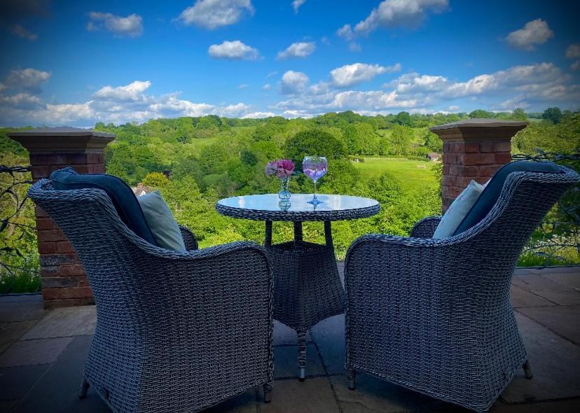 The Old Rectory - Valley View Room In Private Home Stockton-on-Teme Экстерьер фото