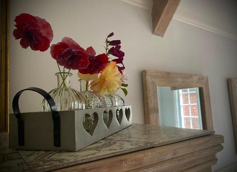 The Old Rectory - Valley View Room In Private Home Stockton-on-Teme Экстерьер фото